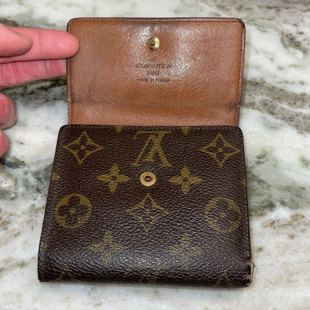 Louis Vuitton Men's Monogram Elise Wallet